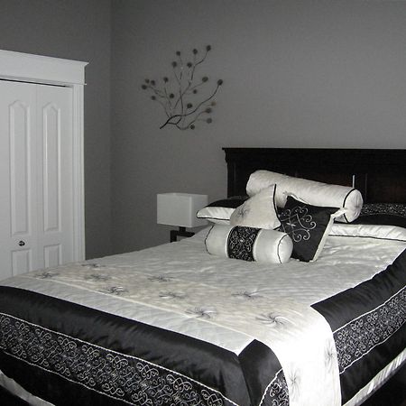 Driftwood Heights B&B サマーサイド エクステリア 写真